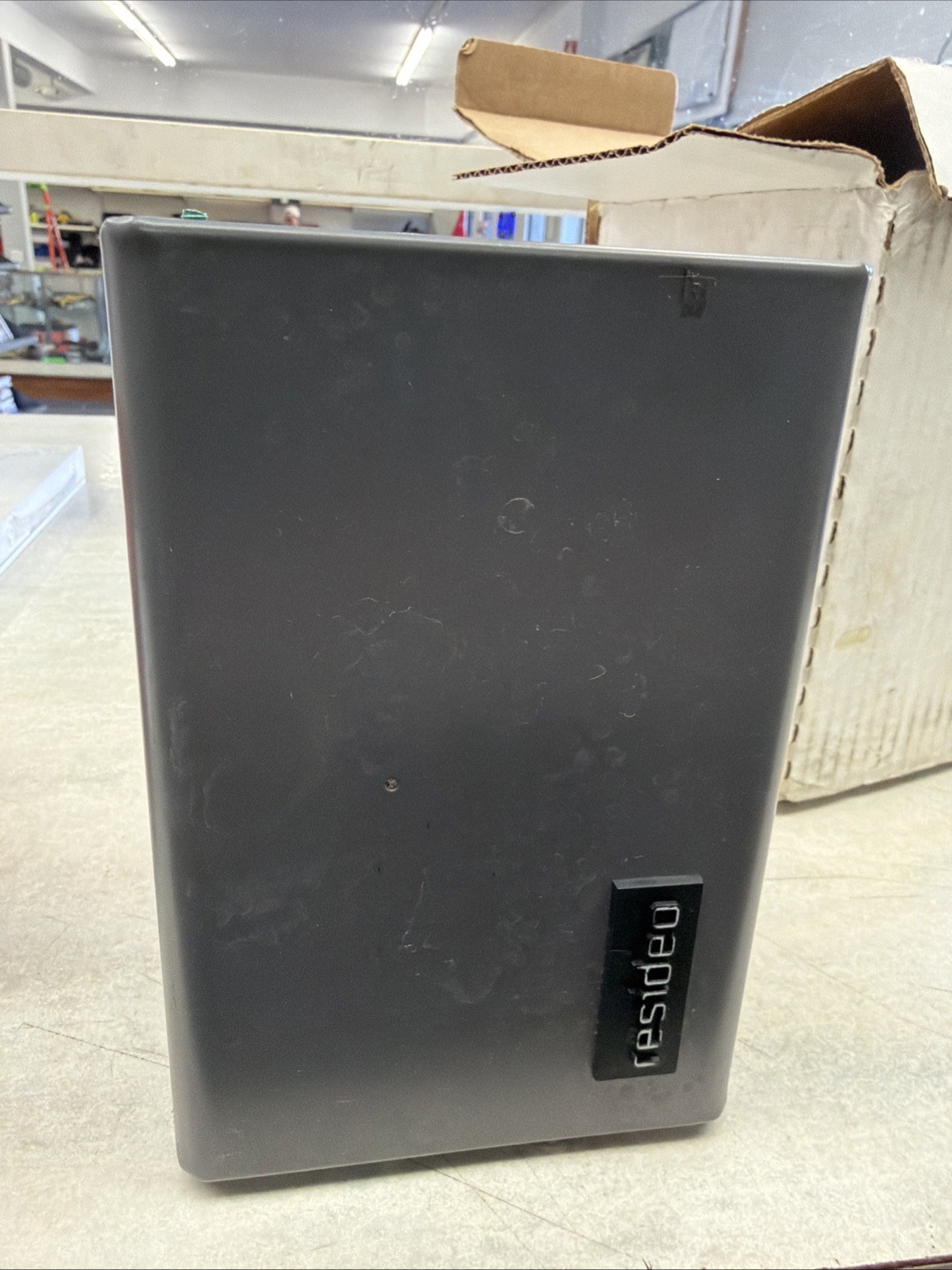 Honeywell L8148A1017 Aquastat Relay 120V/24V 7.4A