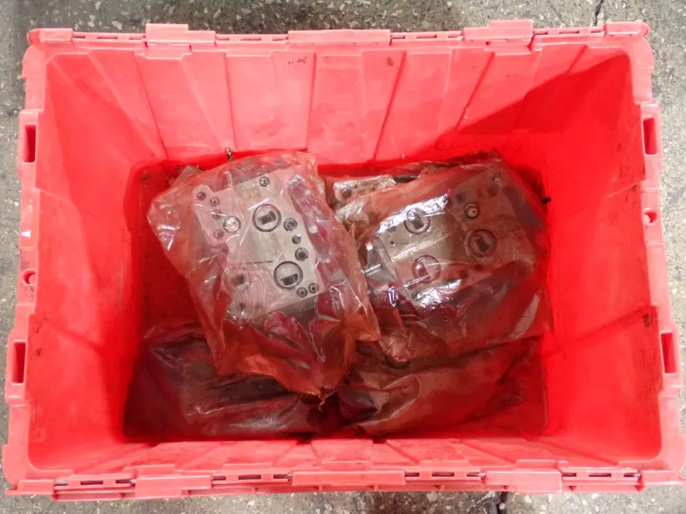 HYDRAULIC MANIFOLD VALVE 02250100512