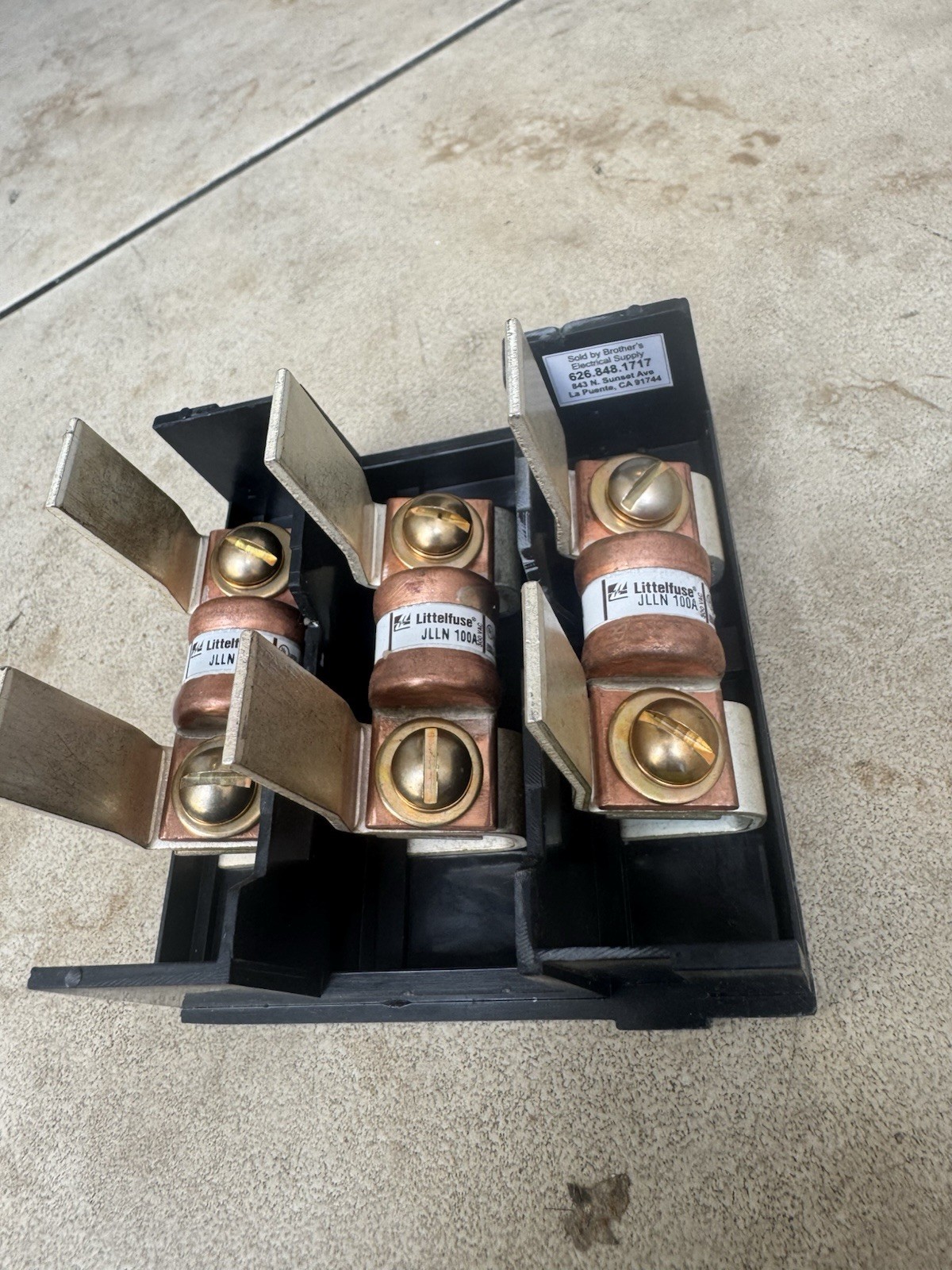 Recondi Boltswitch PT323 100 amp 240 volt pull out switch handle only Fuses 100