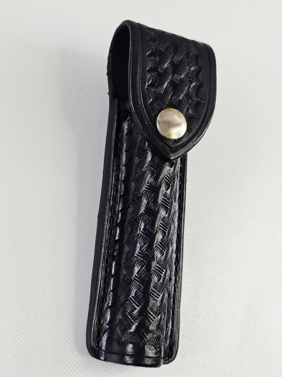 Viking Mexico 4-592 Black Leather Tooled Basket Weave Flashlight Holder Holster