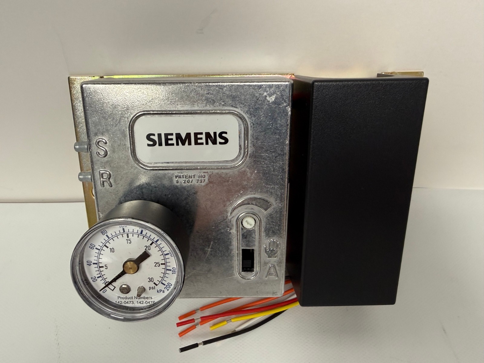 SIEMENS 545-208 ANALOG OUTPUT PNEUMATIC TRANSDUCER AO-P TRANSDUCER NEW