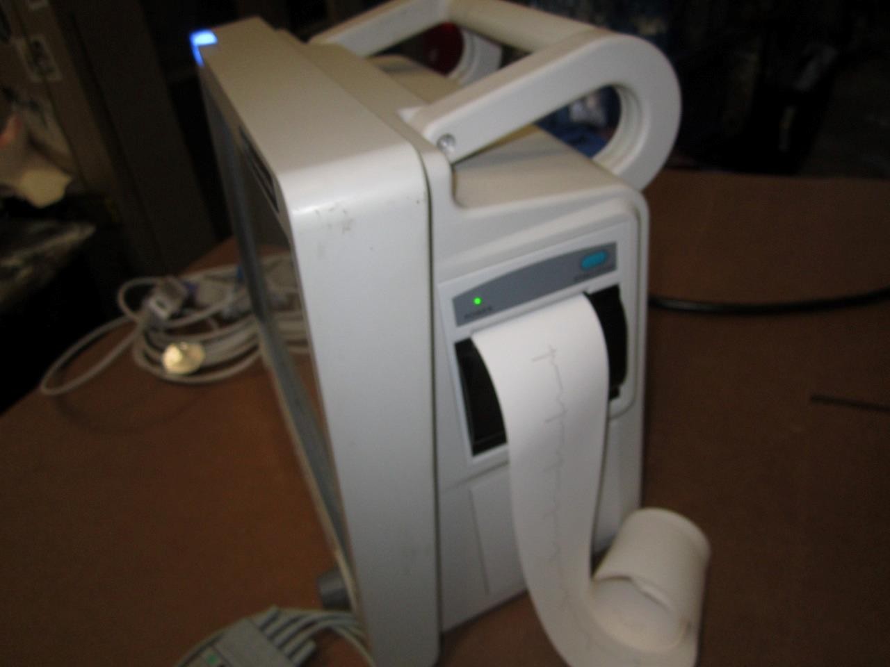 DRE AVANTE Waveline EZ Max Patient Monitor WITH ACCESSORIES