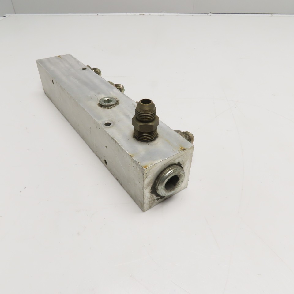 8 Port 90° Aluminum Hydraulic Fluid Manifold Block