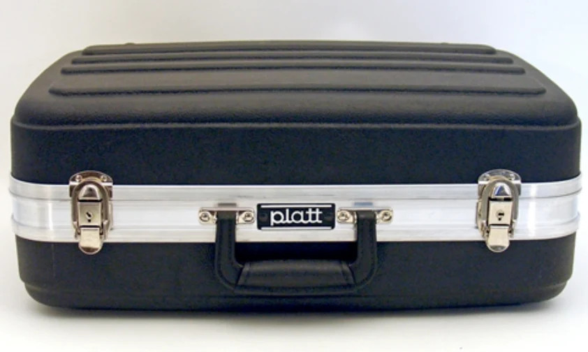 1425 – PLATT LUGGAGE – LIGHT-DUTY ABS CASE – Interior Dimensions (L x W x D): 18