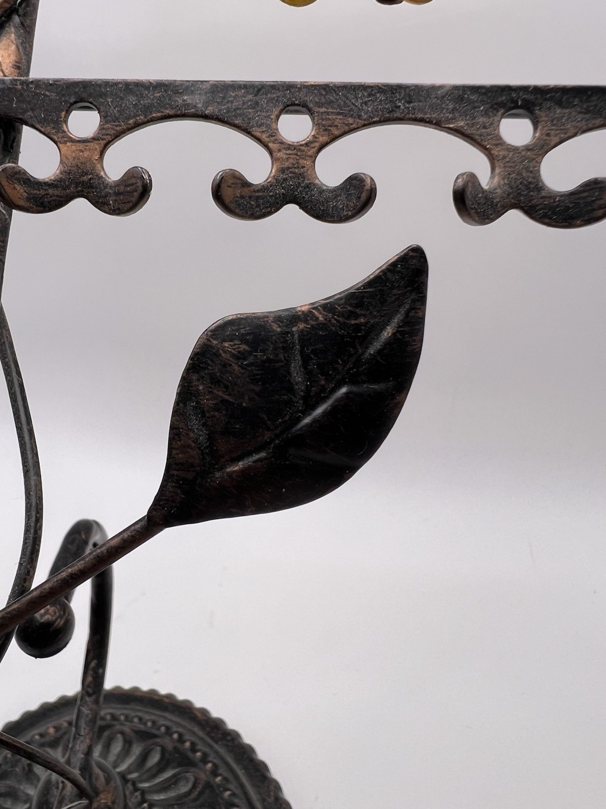 Metal Jewelry Earring Holder Amber Flowers Display Stand 24 Hole 13.5″x9.5″x4.5″