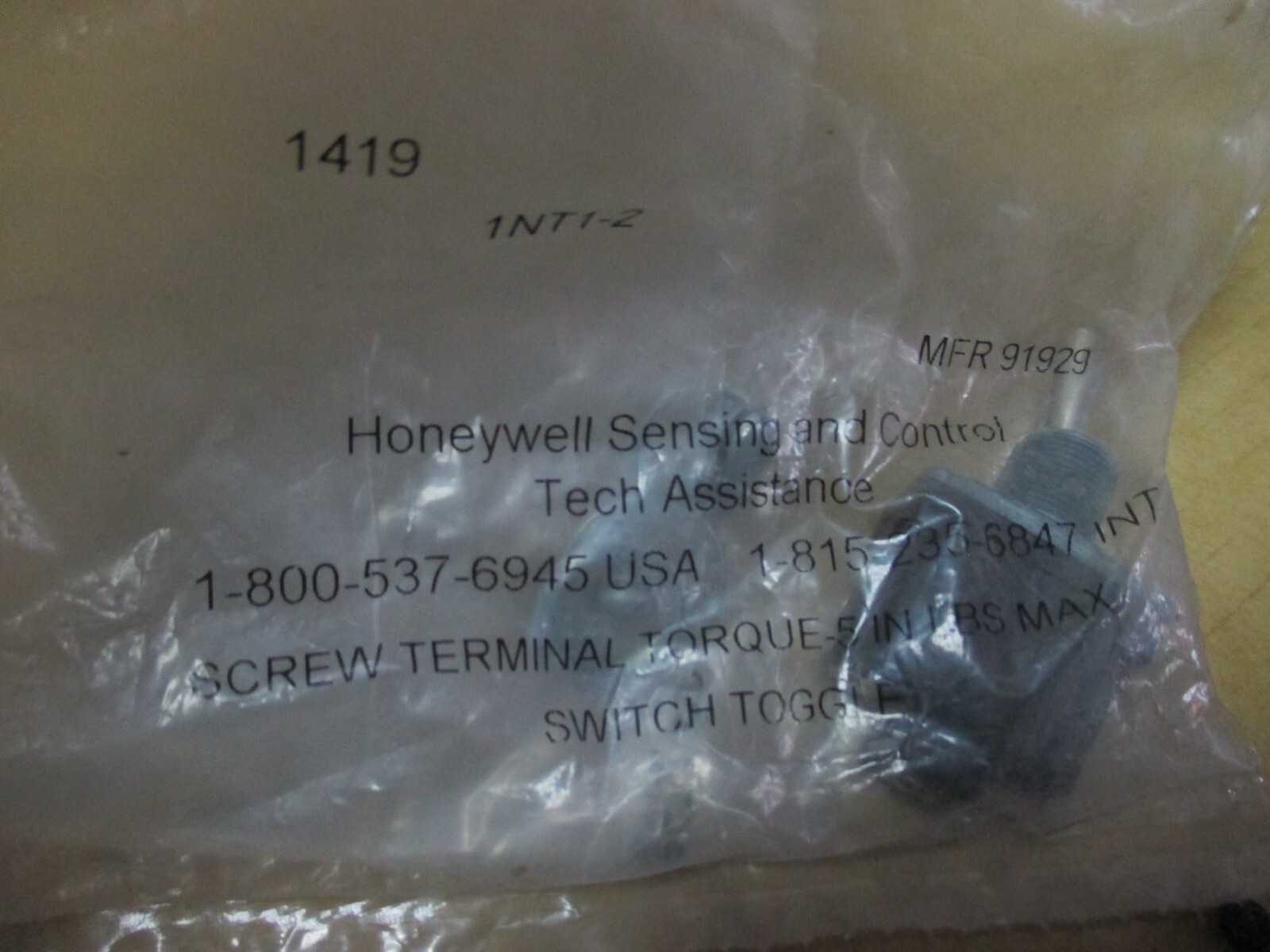 INT1-2 HONEYWELL TOGGLE SWITCH 1419 NEW