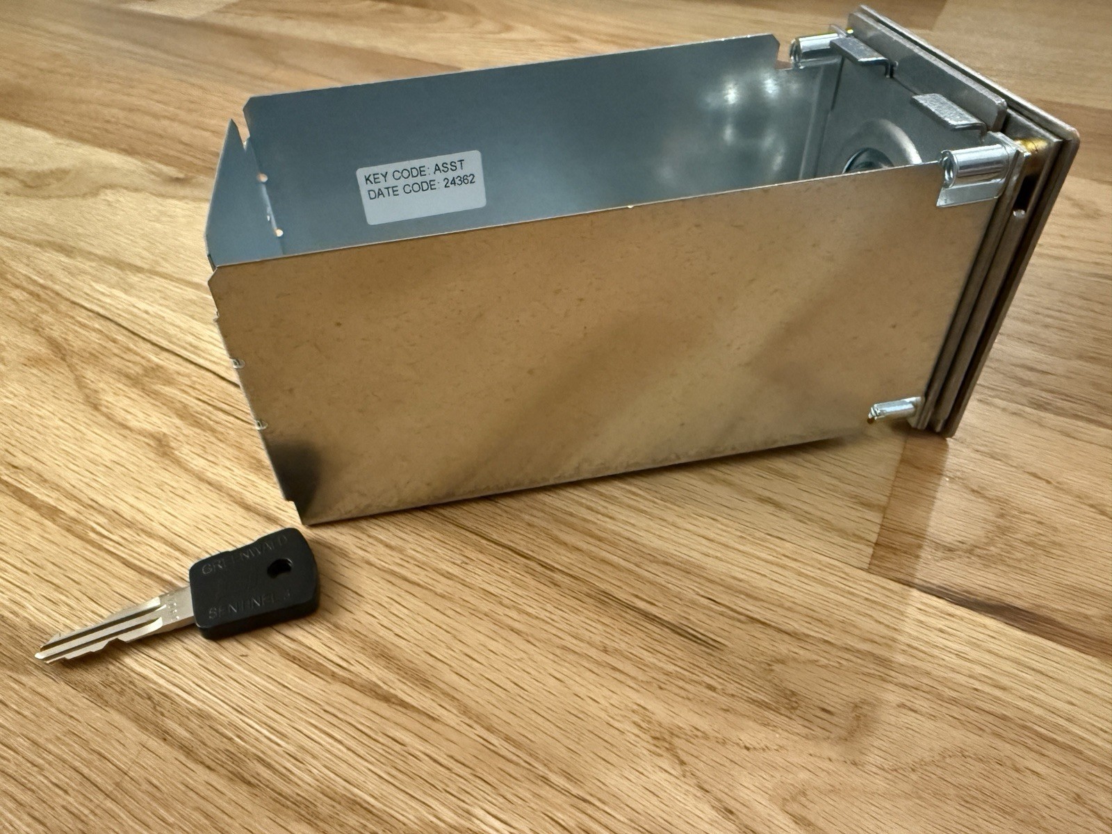 Greenwald 8-1275-0-6 | UG800B Coin Box Money Box w/ Key Fits Maytag Whirlpool Co